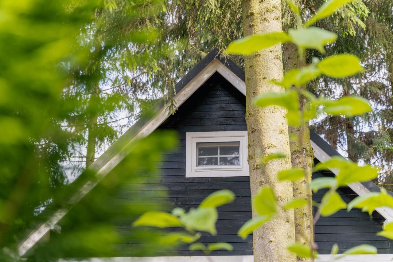 黑白山林小屋 Kołczewo 外观 照片
